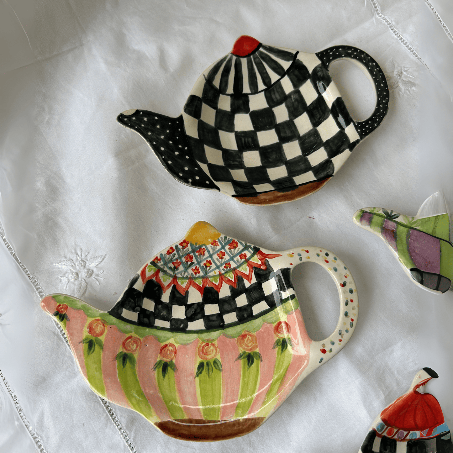 Hand painted and hand made ceramic pottery Cookie plate / teabag rest