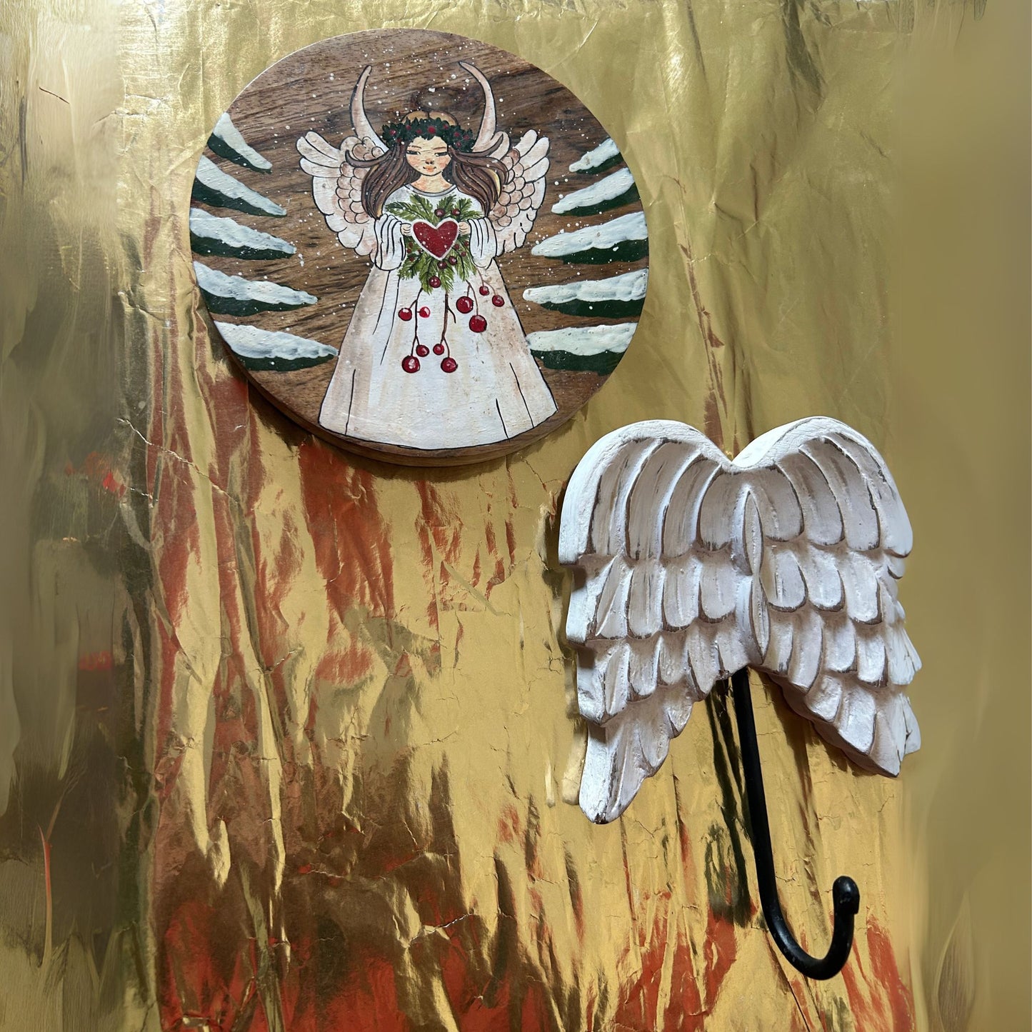 Wall decor in wood hand painted