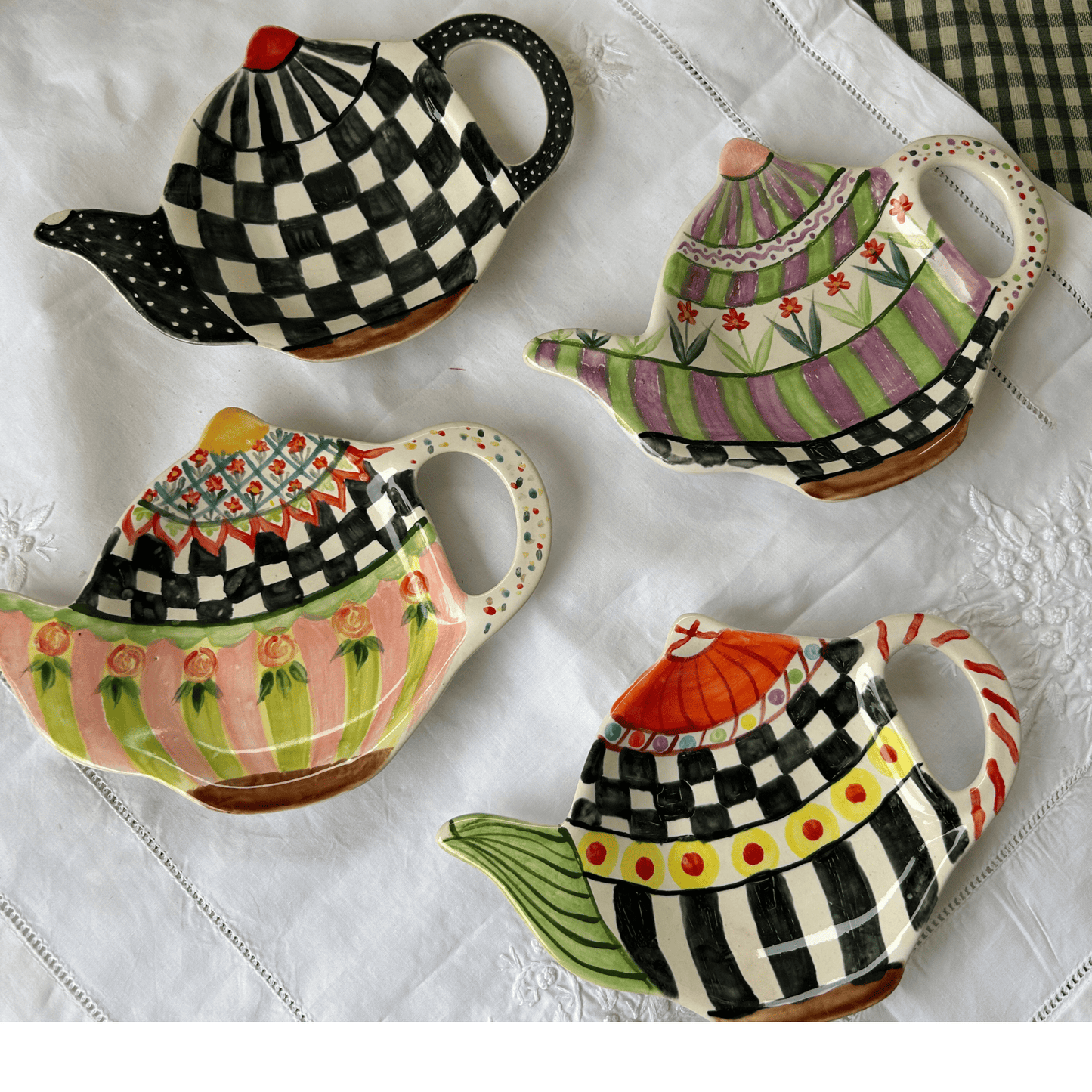 Hand painted and hand made ceramic pottery Cookie plate / teabag rest