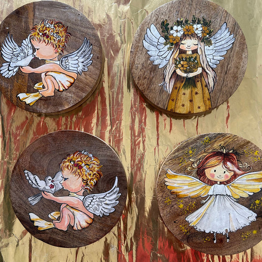 Wall decor in wood hand painted