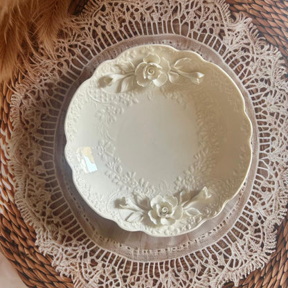 Porcelain serving plate
