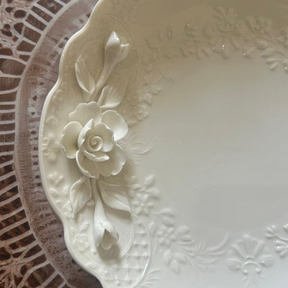 Porcelain serving plate