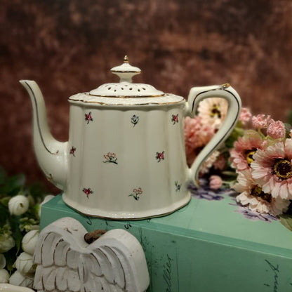 Porcelain Teapot with Scattered Flower