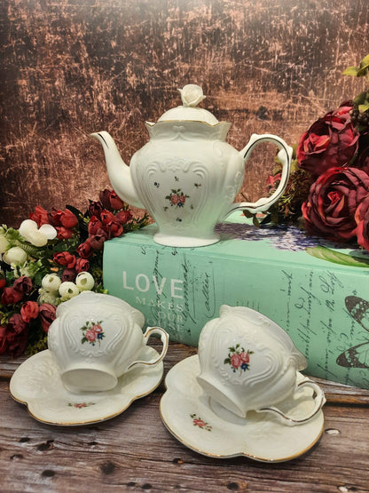 Porcelain Cup &  Saucers with Small Flower European Design Set of 6