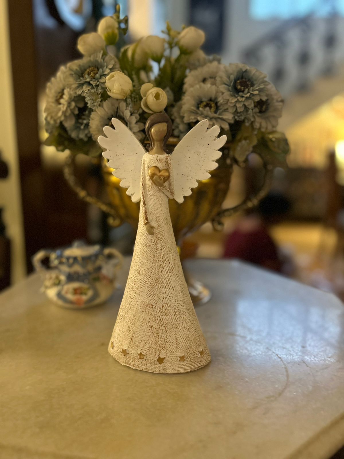 Elegant Angel with Heart Figurine – Resin & Wood Dust Decorative Showpiece – 10 Inch