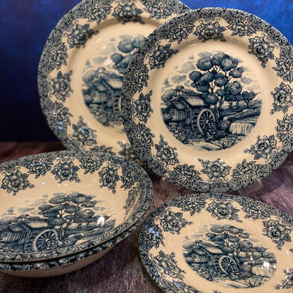 Quarter Plate Ceramic In Green Art Design