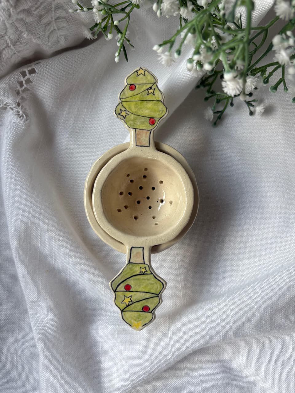 Handmade Ceramic Cupcake Tea Strainer