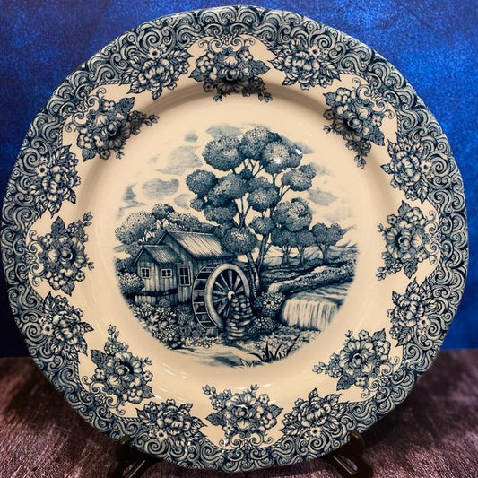 Charger Plate Ceramic in Green Art Design