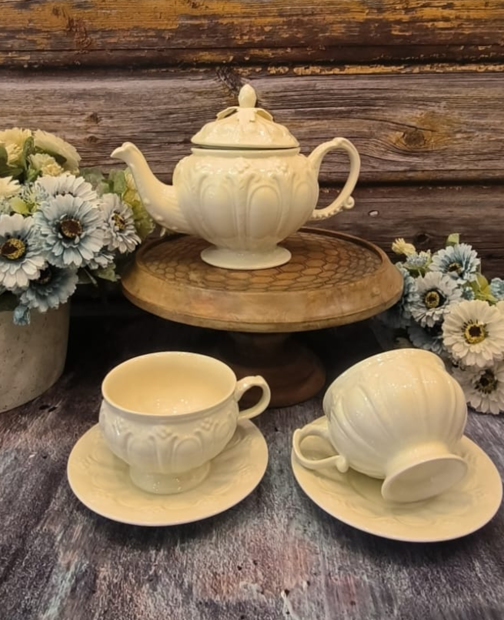 White Porcelain Tea Set Kettle With 6 Cups and 6 Saucers